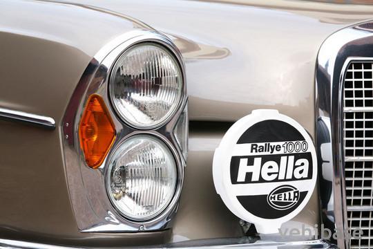 VATH Mercedes 300 SEL
