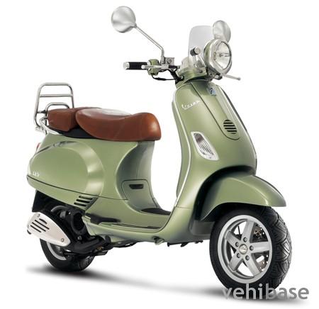 Vespa LXV 150