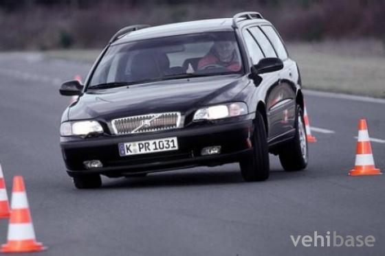 Volvo V70 T5
