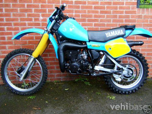 Yamaha IT 250