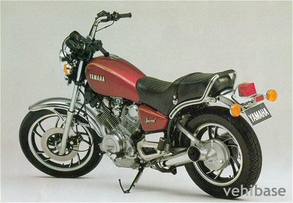 Yamaha XV 750 SE