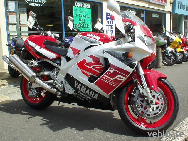 Yamaha YZF 750 R Genesis