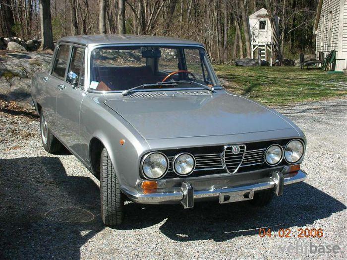 Alfa-Romeo 1750 Berlina
