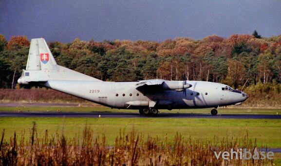 Antonov An-12 Cub