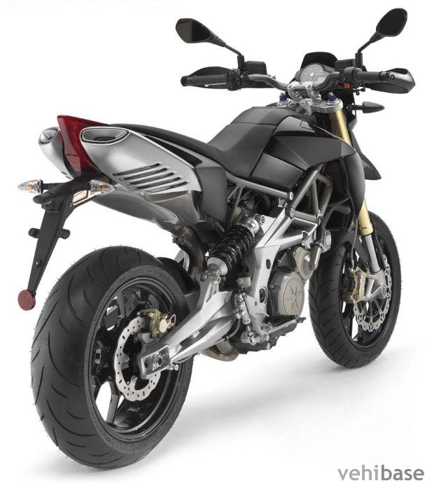 Aprilia Dorsoduro 750 Factory