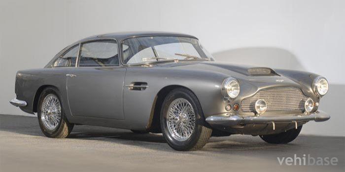 Aston Martin DB4