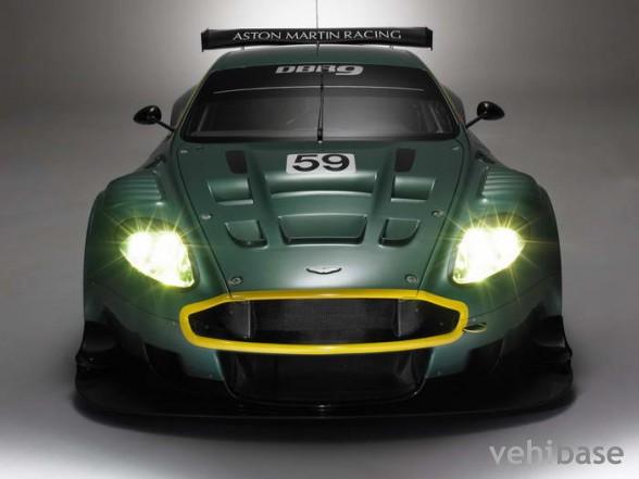 Aston Martin DBR9