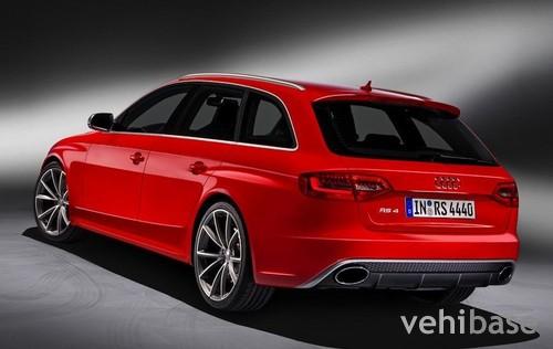 Audi RS4 Avant V8