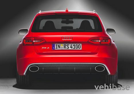 Audi RS4 Avant V8