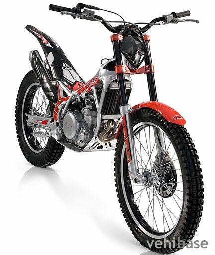 Beta Motor REV 4T