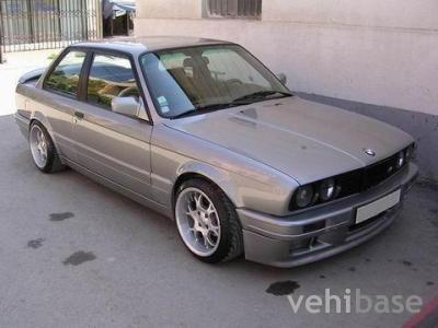 BMW 320is (E30)