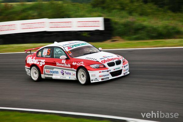 BMW 320si WTCC  / STCC