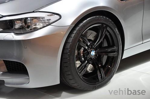 BMW M5 F10