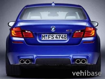 BMW M5 F10