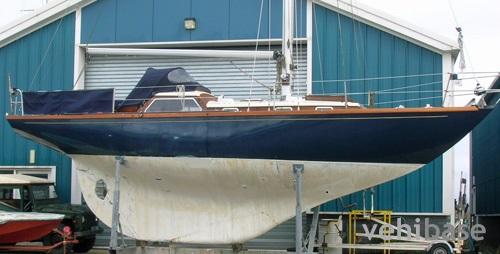 Camper & Nicholson 36