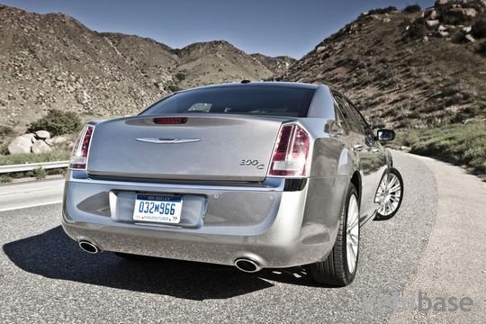 Chrysler 300 Glacier