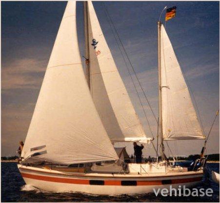 Coronado 35
