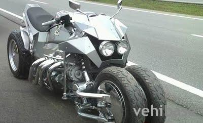 Cosmos Muscle Bikes 4RWF V8