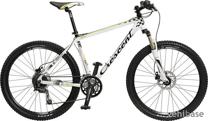 Crescent Freke Compact
