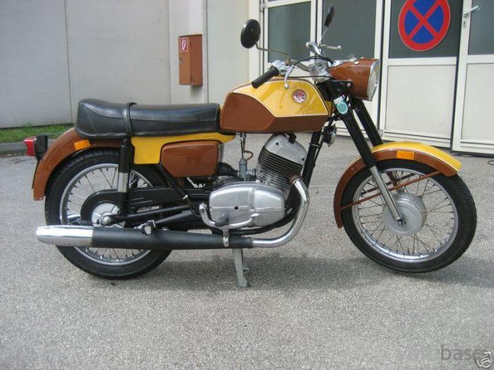 CZ 250 Twin