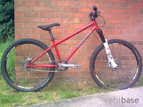 Dialled Bikes Holeshot