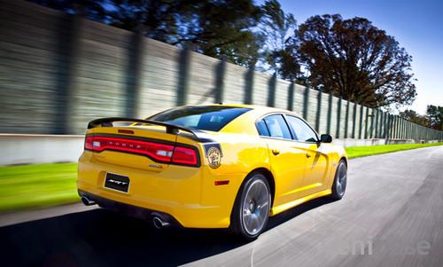 Dodge Charger SRT-8 Super Bee