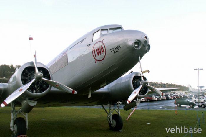 Douglas DC-2