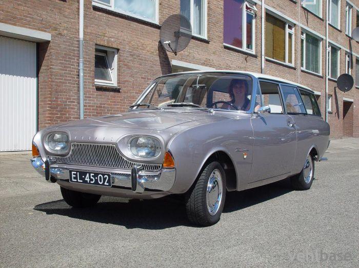 Ford 17M Taunus Turnier