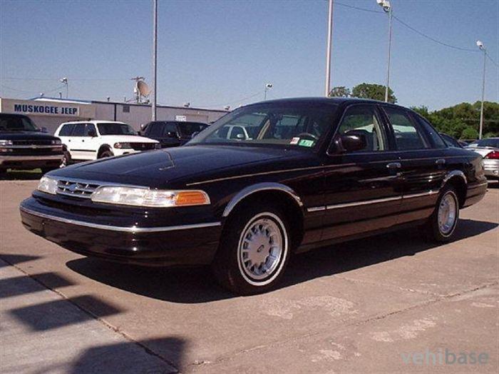 Ford Crown Victoria