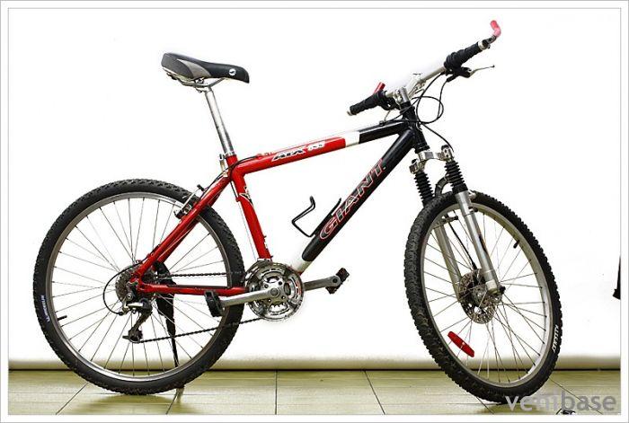 Giant ATX 855