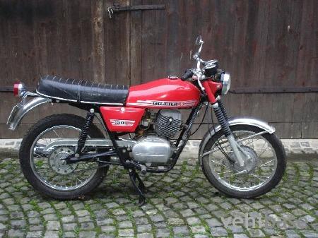 Gilera 150 Strada