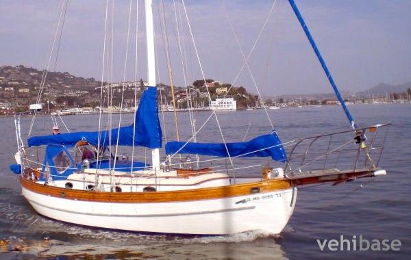Hans Christian 34 Cutter