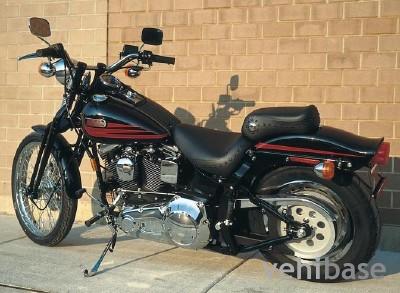 Harley-Davidson FXSTSB Bad Boy
