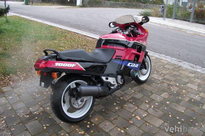 Honda CBR 1000 F