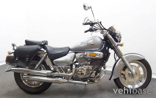 Hyosung Aquila 250