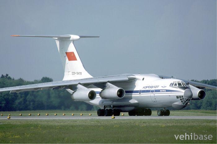 Iliouchine Il-76 Candid