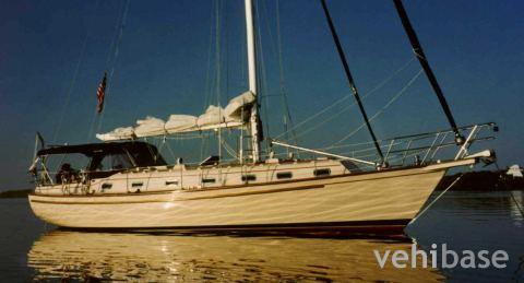 Island Packet 45