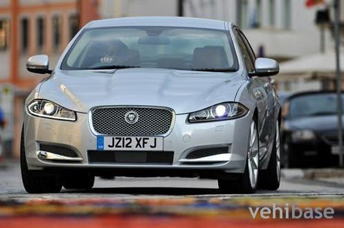 Jaguar XF SE Business