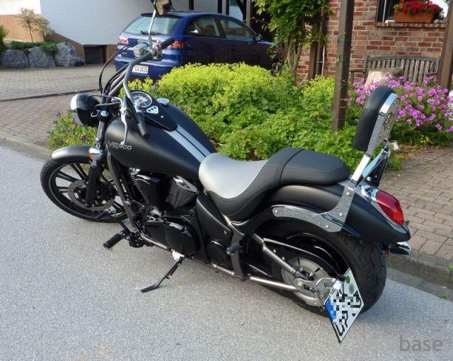 Kawasaki VN 900 custom