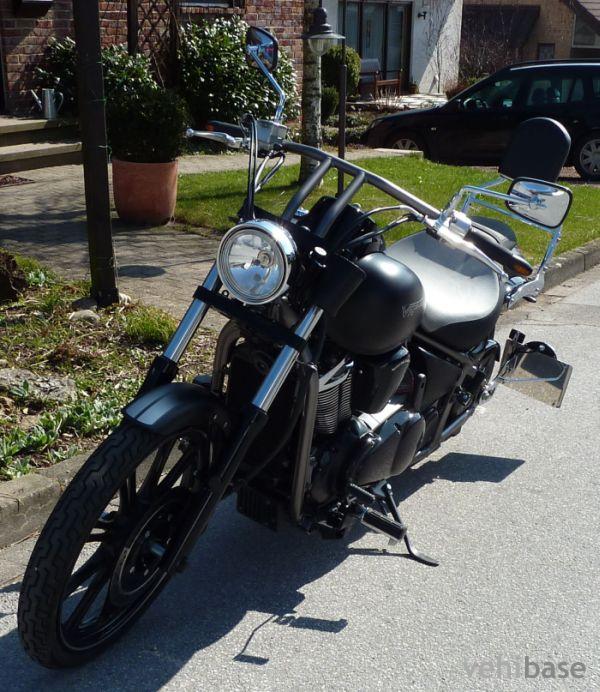 Kawasaki VN 900 custom