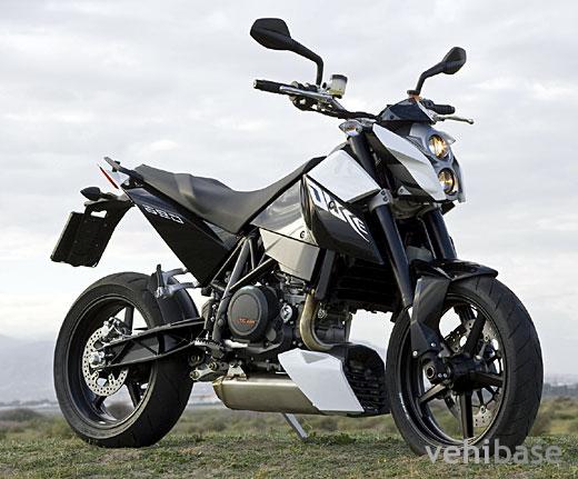 KTM Duke 690