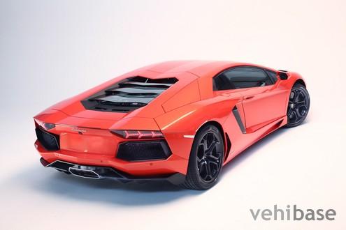 Lamborghini Aventador LP700-4