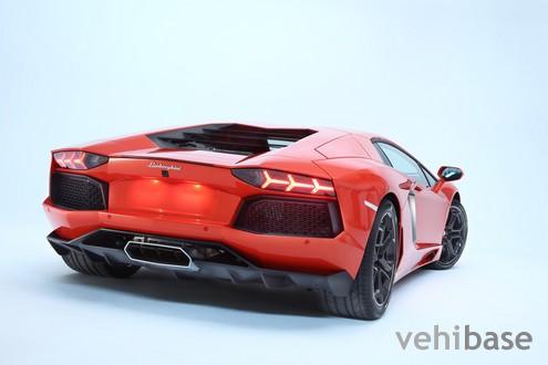 Lamborghini Aventador LP700-4
