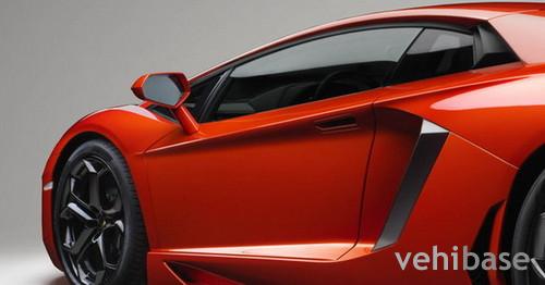 Lamborghini Aventador LP700-4