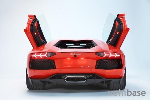 Lamborghini Aventador LP700-4