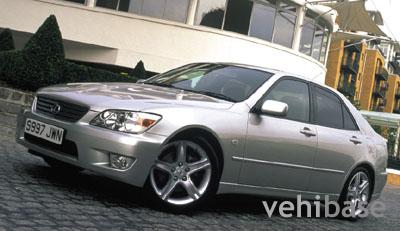Lexus IS 200