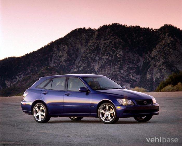 Lexus IS 300 SportCross