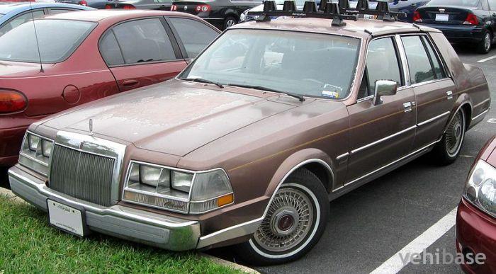 Lincoln Continental (1982-87)