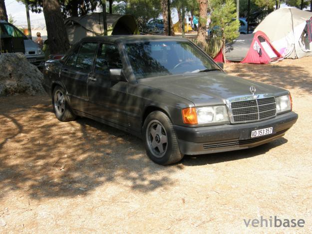 Mercedes-Benz 190 E 2.6
