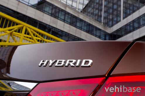Mercedes-Benz E-Class Hybrid